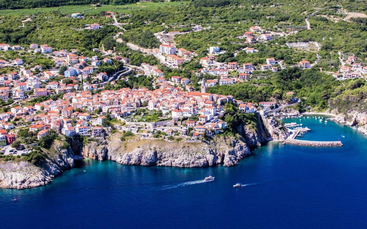 Vacation Kovachnica Holiday home Vrbnik